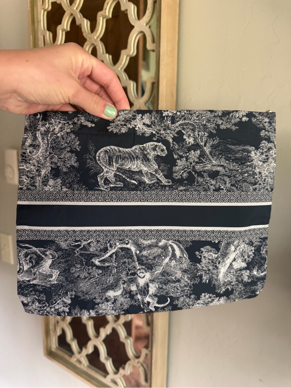 Dior Navy Toiletry Pouch - Picture 6 of 7